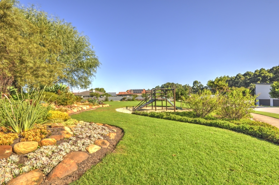 4 Bedroom Property for Sale in Earls Court Lifestyle Estate Western Cape